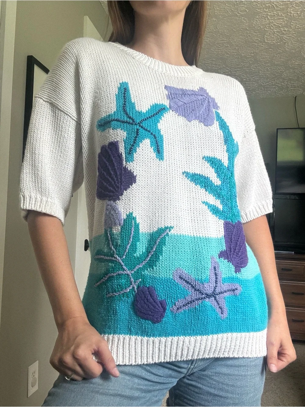 Vintage Short Sleeve Knit Sweater - White with Teal & Purple Shell Motif